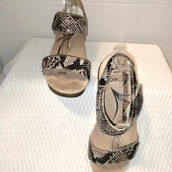 ABEO Una Wedge Animal Print Platform Sandals Size 8N - Picture 5 of 12
